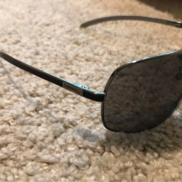 Chanel Black 4141 - Q Metal Frame and Leather Aviator Sunglasses - Picture 5 of 10